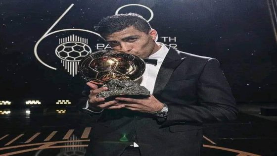 الكرة الذهبية.. رودري يتوج رسميًا بجائزة أفضل لاعب في العالم 2024