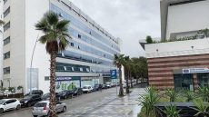 شخص يلقي بنفسه من الطابق الخامس من مصحة خاصة قرب محطة القطار.