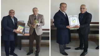 جمعية تنمية التعاون المدرسي فرع القنيطرة تشرف على عملية توزيع الكتب والقصص بحضور المدير الإقليمي عزيز بلحسن.