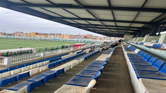 ملعب أشرف حكيمي بالقصر الكبير… حين يُهان الاسم العالمي بالإهمال المحلي